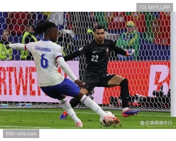 科隆进攻端过于依赖定位球 运动战创造机会能力有限